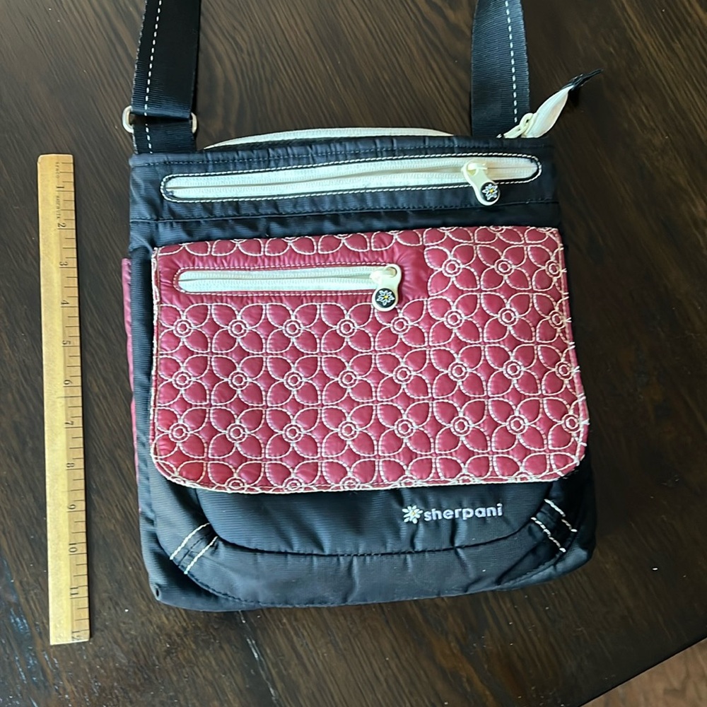 Sherpani Bag